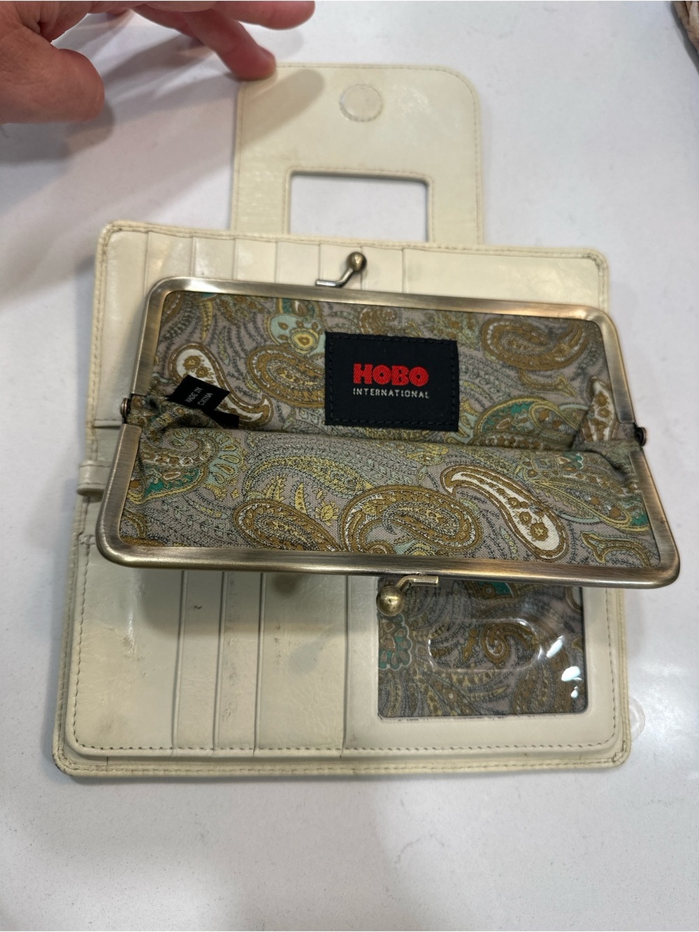 Hobo International Lauren Cream Leather Kisslock Wallet Organizer Vintage